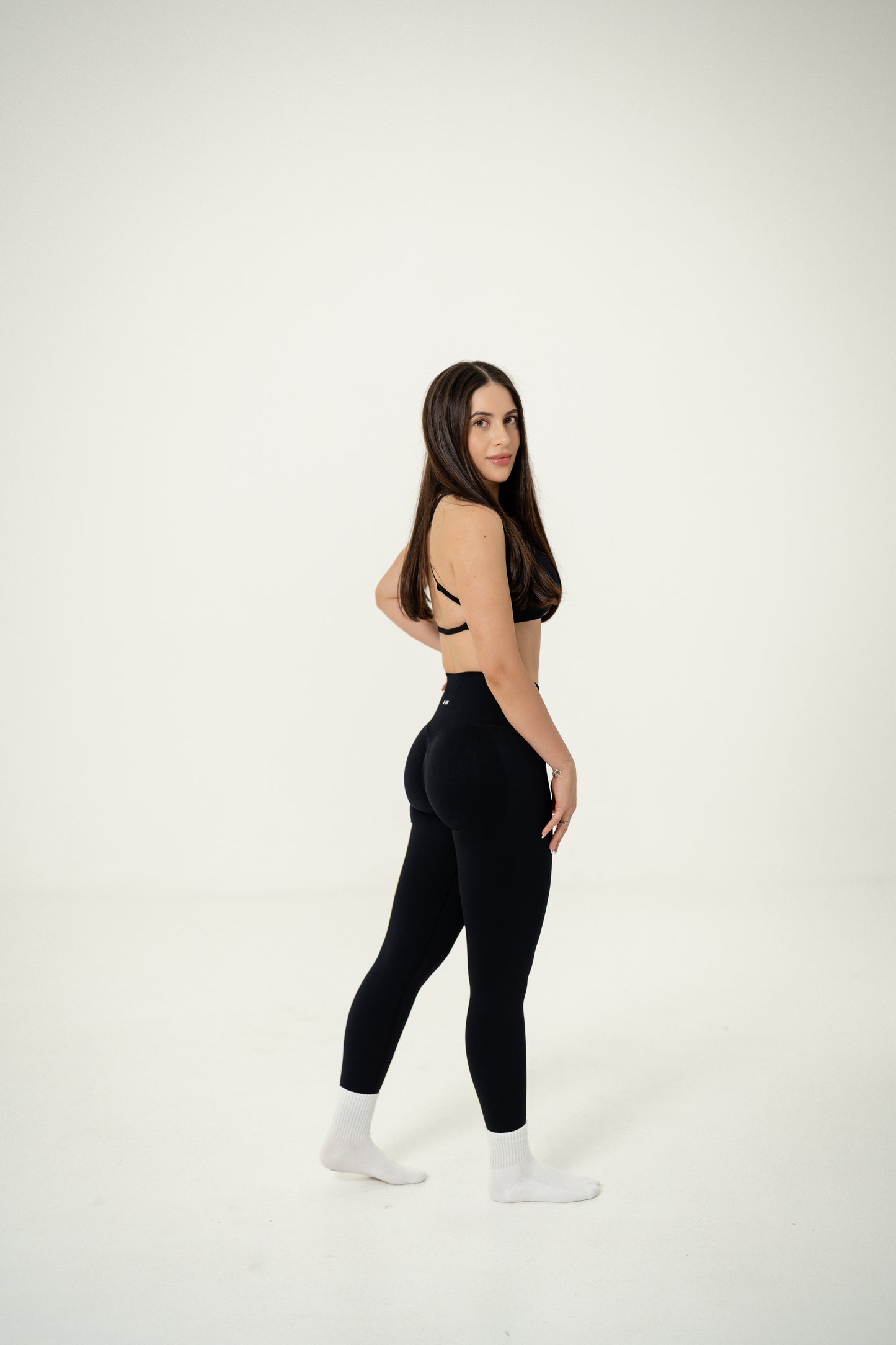 CONJUNTO / LEGGINGS Y TOP SIN ESPALDA NEGRO