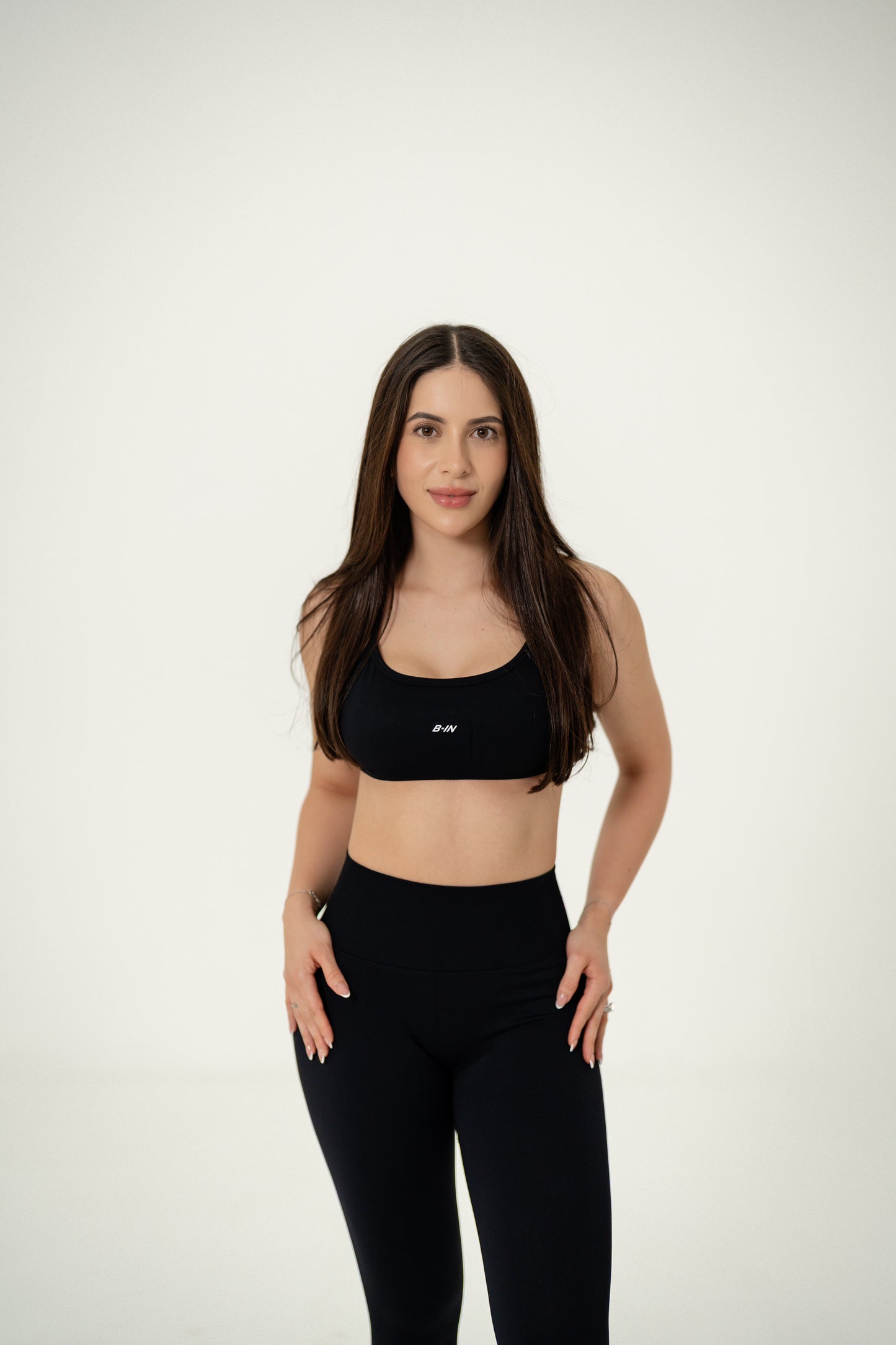 CONJUNTO / LEGGINGS Y TOP SIN ESPALDA NEGRO