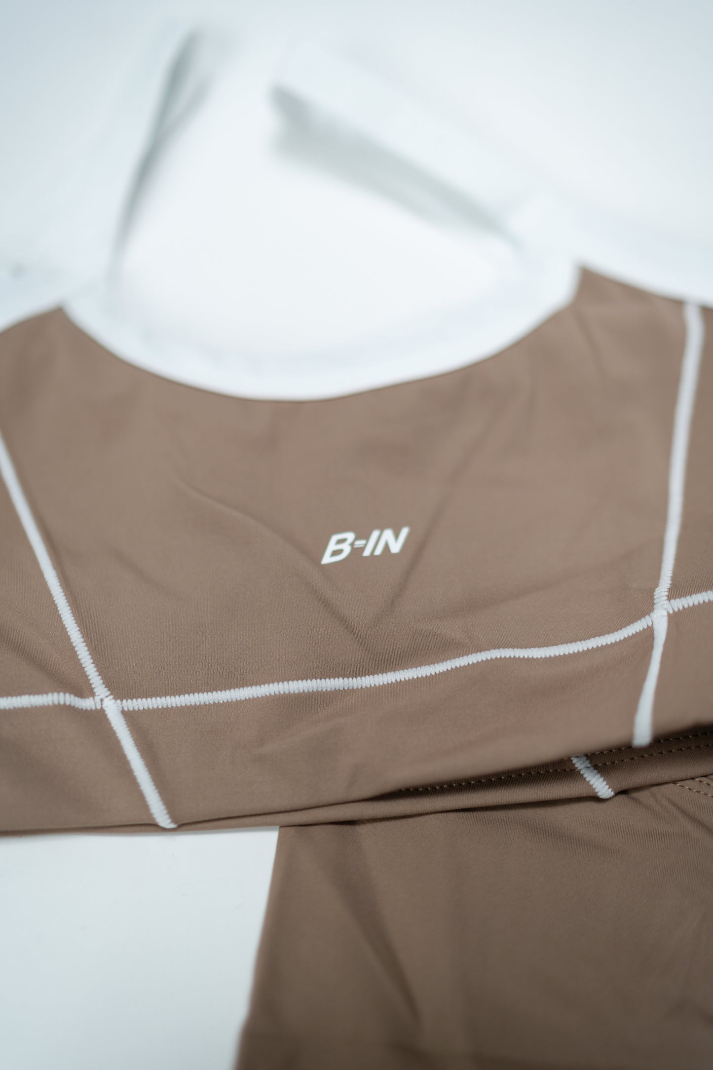 CONJUNTO SHORTS Y TOP CAFÉ