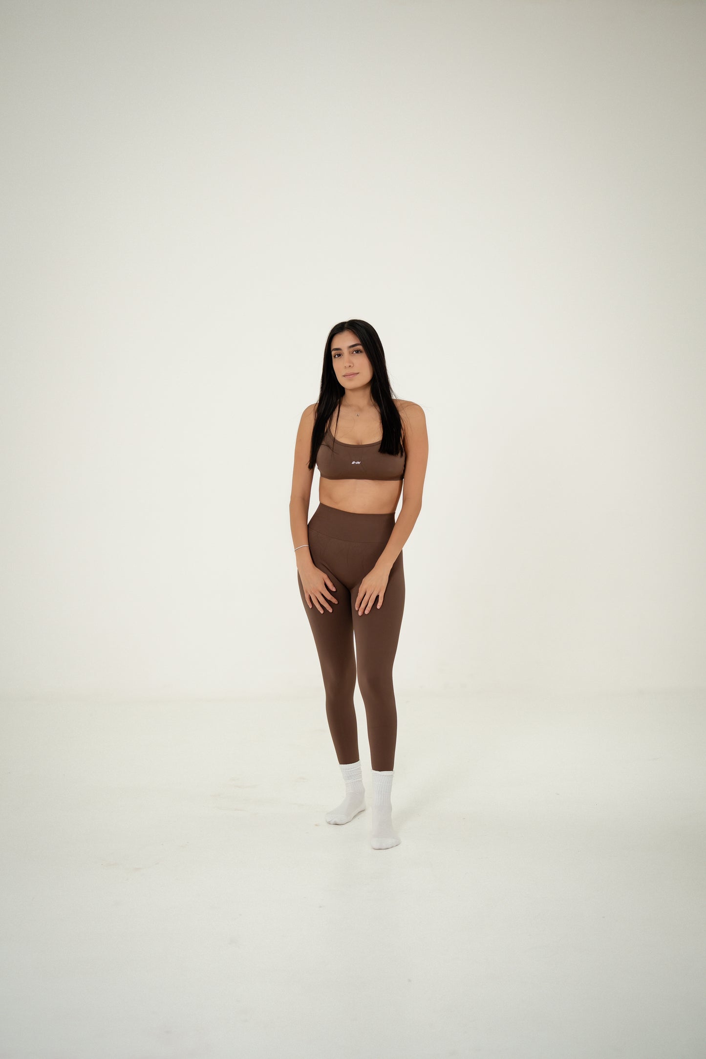 CONJUNTO / LEGGINGS Y TOP SIN ESPALDA CAFÉ