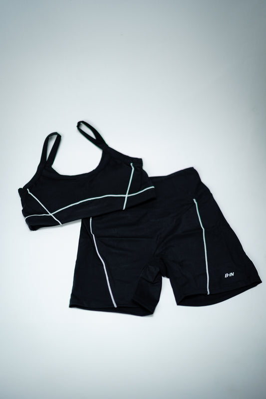 CONJUNTO SHORTS Y TOP NEGRO